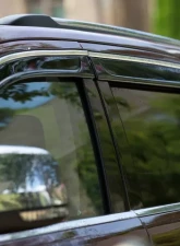 AVS Smoke w/Chrome Trim Low Profile 4pc Ventvisor Deflector Hyundai Santa Fe 2019-2020                                     - 794028 - Image 5