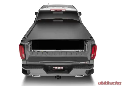 Truxedo Lo Pro - 2019-2025 (New Body Style) Silv/Sierra 1500 6'7 - 572601
