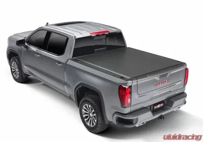 Truxedo Lo Pro - 2019-2025 (New Body Style) Silv/Sierra 1500 6'7 - 572601