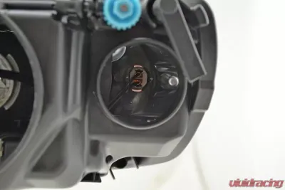 Hella HLMP RH VW TOUAREG XENON 08-10 - 009452181