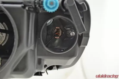 Hella HLMP RH VW TOUAREG XENON 08-10 - 009452181