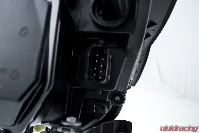 Hella BMW 5 Series Bi-Xenon?? Headlamp, right - H11077021