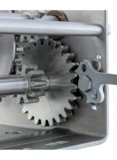 CURT Hand-Crank 2-Speed Winch, 2,000 lbs, 10.25:1 Low Gear Ratio, 10.6" Handle                                     - 29520 - Image 3