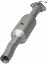 MagnaFlow OEM Grade Federal / EPA Compliant Direct-Fit Catalytic Converter Rear Ford F-350 | F-450 | F550 6.8L 2009-2017                                     - 280434 - Image 3