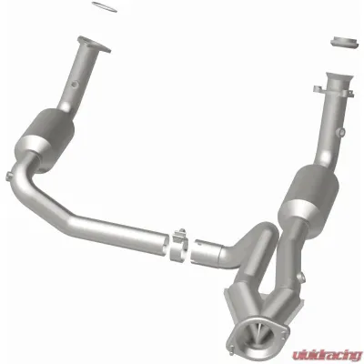 MagnaFlow California Grade CARB Compliant Direct-Fit Catalytic Converter Chevrolet | Cadillac | GMC 5.3L 2004-2006 - 4651097