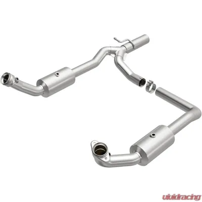 MagnaFlow California Grade CARB Compliant Direct-Fit Catalytic Converter Ford E-350 Super Duty 6.8L 2009-2019 - 5551599