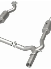 MagnaFlow California Grade CARB Compliant Direct-Fit Catalytic Converter Ford E-350 Super Duty 6.8L 2009-2019                                     - 5551599 - Image 3