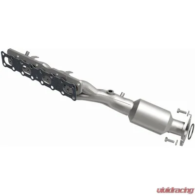 MagnaFlow California Grade CARB Compliant Catalytic Converter for Infiniti QX56, Nissan Titan, Armada 2005-2006 - 5582357