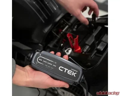 CTEK 2.3A CT5 Powersport  Battery Charger - 40-339