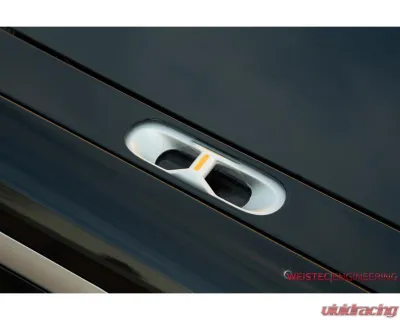 Weistec Accessory Port Adapter Rivian R1T | R1S 2021-2024 - 09-111-00078-7