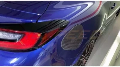Rexpeed Dry Carbon Fuel Door Cover - Gloss Toyota GR86/Subaru BRZ 2022+                                     - FR138 - Image 2