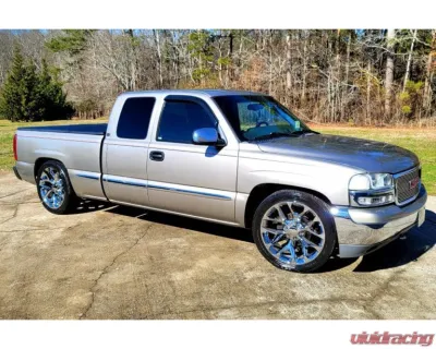 McGaughys Suspension 2" | 4" Lowering Kit for 1999-2006 GM 1500 Trucks 2WD - 33040