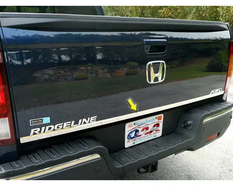 Quality Automotive Accessories 1-Piece Stainless Steel Tailgate Accent Trim Honda Ridgeline 4-Door 2017-2022 - RT17240