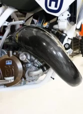 P3 Carbon Fiber Pipe Guard GasGas | Husqvarna TC 125 | TE 150 | KTM 125 SX | 150 SX 2019-2023                                     - 101049 - Image 3