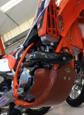 P3 Carbon Fiber Heat Shield Husqvarna | KTM 450 | 500 2013-2016                                     - 201075 - Image 4