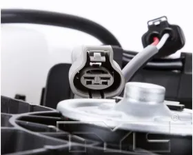 TYC Genera Dual Radiator and Condenser Fan Assembly Toyota Sienna 2004-2005