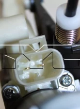 TYC Genera Power Window Motor and Regulator Assembly Chevrolet Impala Front Right 2006-2016                                     - 660199 - Image 6