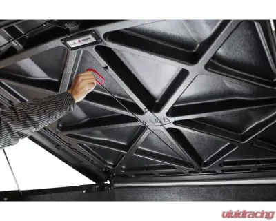 UnderCover 5ft Elite Bed Cover Nissan Frontier 2022 - UC5098