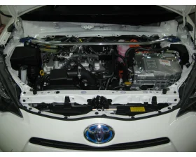 Cusco Type-OS Front Strut Bar Toyota Prius | Yaris 2012-2015