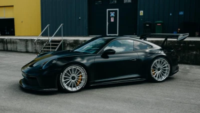 Kline Innovation F1 Grade Carbon Fiber Front Splitter Porsche 992 GT3 2022+                                     - KL-AER-POR-992GT3-CFFL - Image 5