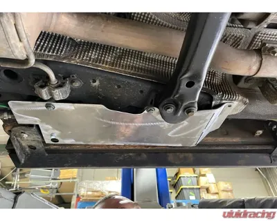 Eurowise Passenger Air Suspension Skid Porsche Cayenne | Volkswagen Touareg Gen 1 2002-2010 - EWORS1001