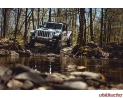 Clayton Offroad 3.5'' Overland Plus Lift Kit Jeep Gladiator 2020+ - COR-3010135
