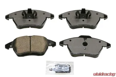 Akebono Brake Pad Set 5C0-698-151 A - 5C0-698-151 A