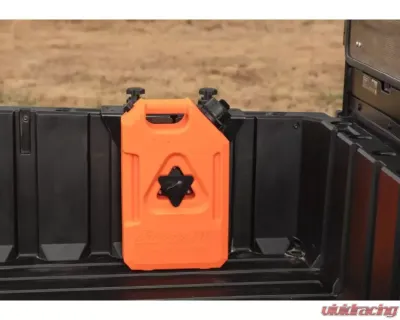 SuperATV 1 Gallon With Tie Downs Jerry Can & Mount Ranger - UJM-P-RAN1K-1G-001