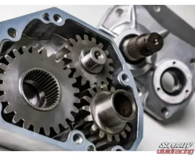 SuperATV Single 4" Cast Portal Gear Lift w/ 30% Gear Reduction & Frame Stiffener Polaris Ranger XP 570 Crew Cab 2015-2016 - PGH-1-34-302-FS