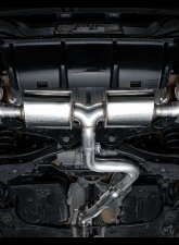 AWE Tuning Touring Edition Exhaust | 4.5" Quad Diamond Black Tips Volkswagen Golf R 2022-2024                                     - 3015-43658 - Image 14