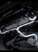 AWE Tuning Track Edition Exhaust | 4.5" Quad Diamond Black Tips Volkswagen Golf R 2022-2024                                     - 3020-43658 - Image 2