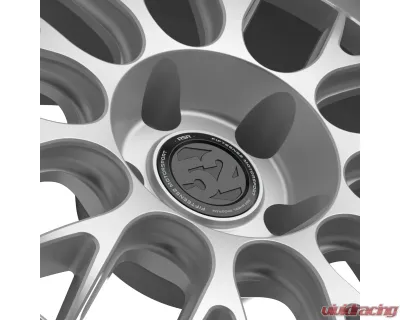 Fifteen52 Holeshot RSR Wheel 18x10.5 5x120 25mm Radiant Silver - RSHRS-80552+25