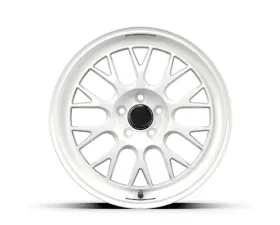 Fifteen52 Holeshot RSR Wheel 18x9.5 5x114.3 38mm Rally White
