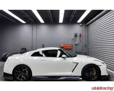 DarwinPro BKSS Style Carbon Fiber Side Skirts Nissan GTR R35 EBA 2017-2022 - CF8354BKSS-SS