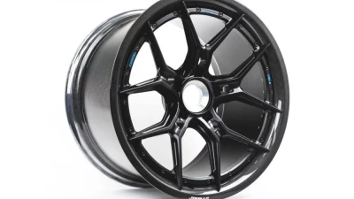 Brixton Forged CM5-R 2-Piece Dymag Carbon+ Wheel                                     - CAR-CM5-R - Image 3