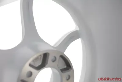 Advan RG-4 Wheel 18x8 5x114.3 44mm Racing White Metallic & Ring - YA48G44EWMR