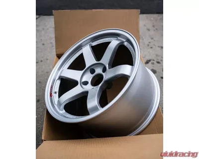 Volk Racing TE37 SL Wheel 18x9.5 5x114.3 40mm Diamond Silver - WVDX40EPDS