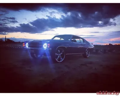 Oracle Lighting Pre-Installed 7 Inch Sealed Beam Halo White Chevrolet | Ford | Jeep | Dodge | Mazda - 6905-001