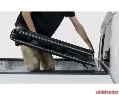 ACCESS Cover LOMAX Tri-Fold Cover 15-19 Chevy / GMC Full Size 1500 / 2500 / 3500 6ft 6in Bed - B1020039