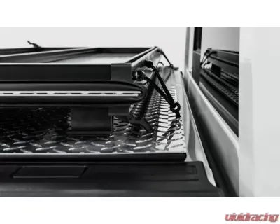 ACCESS Cover LOMAX Tri-Fold Cover 15-19 Chevy / GMC Full Size 1500 / 2500 / 3500 6ft 6in Bed - B1020039