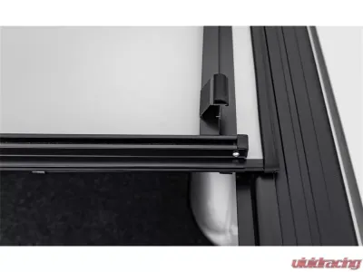 ACCESS Cover LOMAX Stance Hard Tri-Fold Cover 6ft 6" Box Chevrolet | GMC Full Size 2014-2019 - G3020039