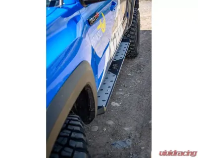 CBI Offroad Side Steps Toyota Tacoma 2016-2020 - 300-000-010-081