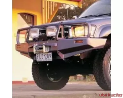 ARB Front Bull Bar Non flared - non air bag Toyota Hilux 1997-2002 - 3414140