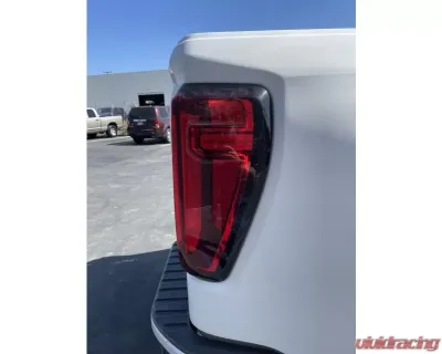 ADV Fiberglass 5.5' Bed - 4.5" Flare 2" Rise Bedsides GMC Sierra 1500 2019-2021 - AFC 173