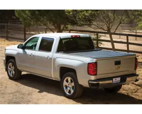 Pace Edwards 5ft 6in SwitchBlade Metal Tonneau Cover Kit Nissan Titan 2017-2023