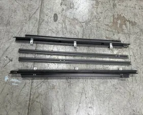 Roll-N-Lock 16-19 Toyota Tacoma 71.5in Bed Qwikrak Recreational Bars CLEARANCE