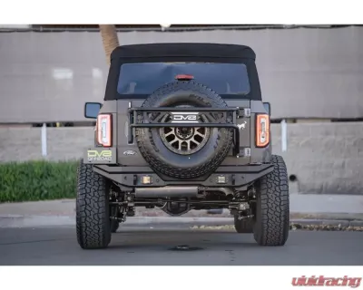 DV8 Off-Road Universal 3 Inch Cube LED Light with Flood Pattern and Flush Mount Plate - BE3FMW40W