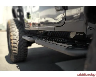 DV8 Offroad OE Plus 4-Door Side Steps Jeep Wrangler JL 2018 - SRJL-08