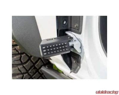 2021-2024 Ford Bronco DV8 Offroad Foot Pegs - STBR-01