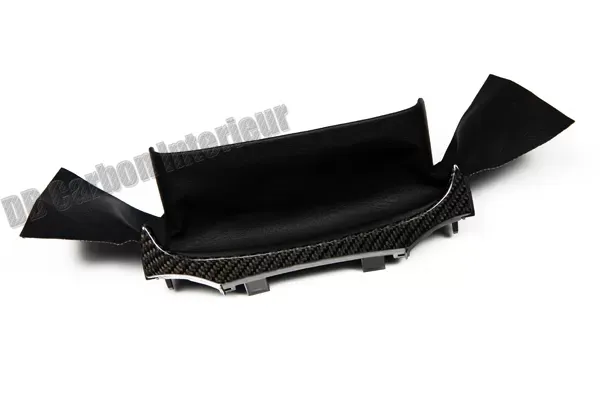 DB Carbon Bridge Under Instrument Cluster Audi R8 42 V8 | V10 | Spyder | GT 2006-2014 - 1391-0001
